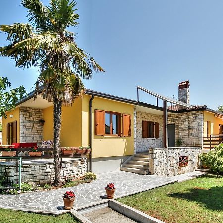 Lovric House With Apartments Umag Dış mekan fotoğraf