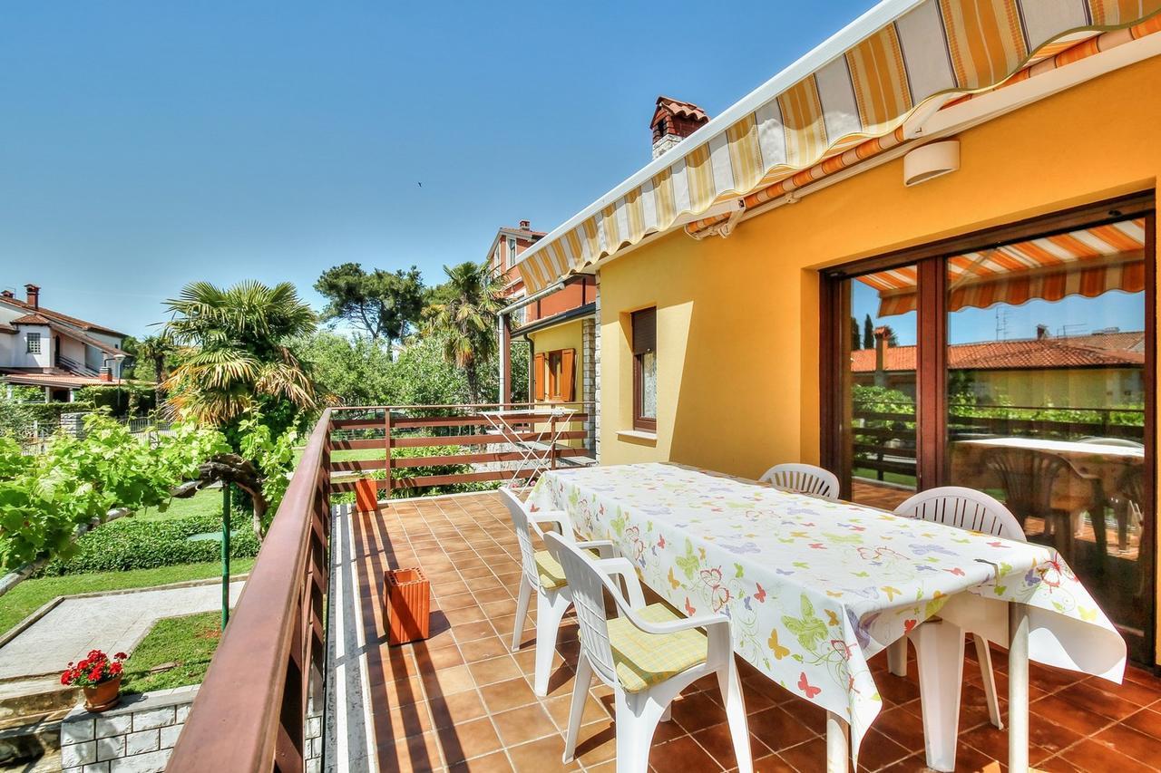 Lovric House With Apartments Umag Dış mekan fotoğraf