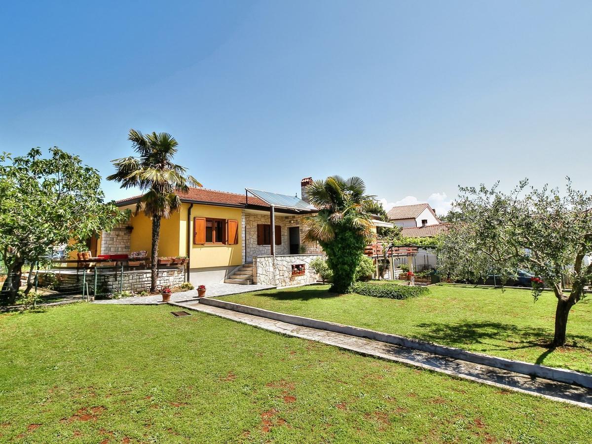 Lovric House With Apartments Umag Dış mekan fotoğraf