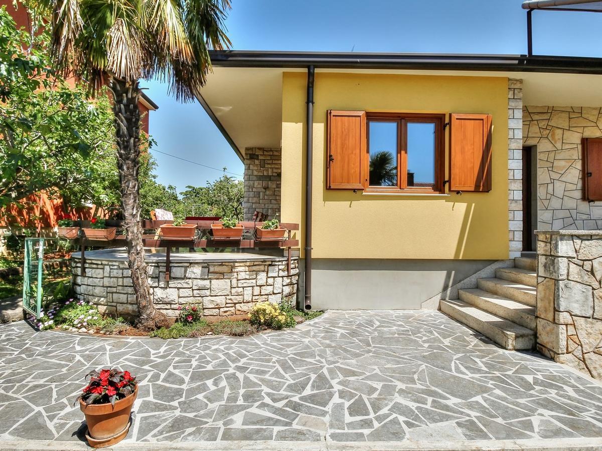Lovric House With Apartments Umag Dış mekan fotoğraf
