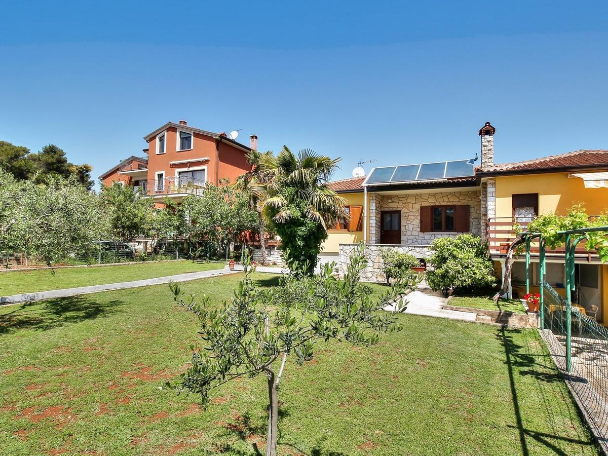 Lovric House With Apartments Umag Dış mekan fotoğraf